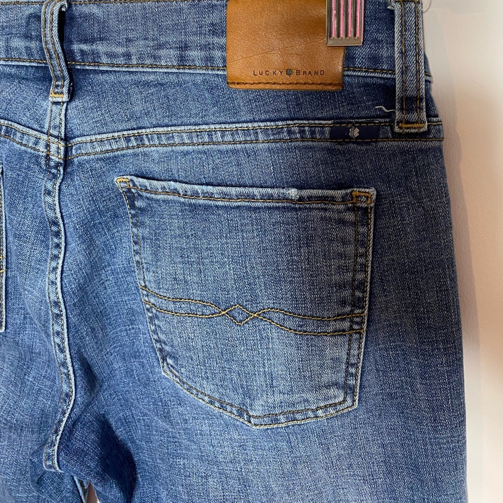 Lucky Brand Sweet Crop Jeans - Picture 13 of 13